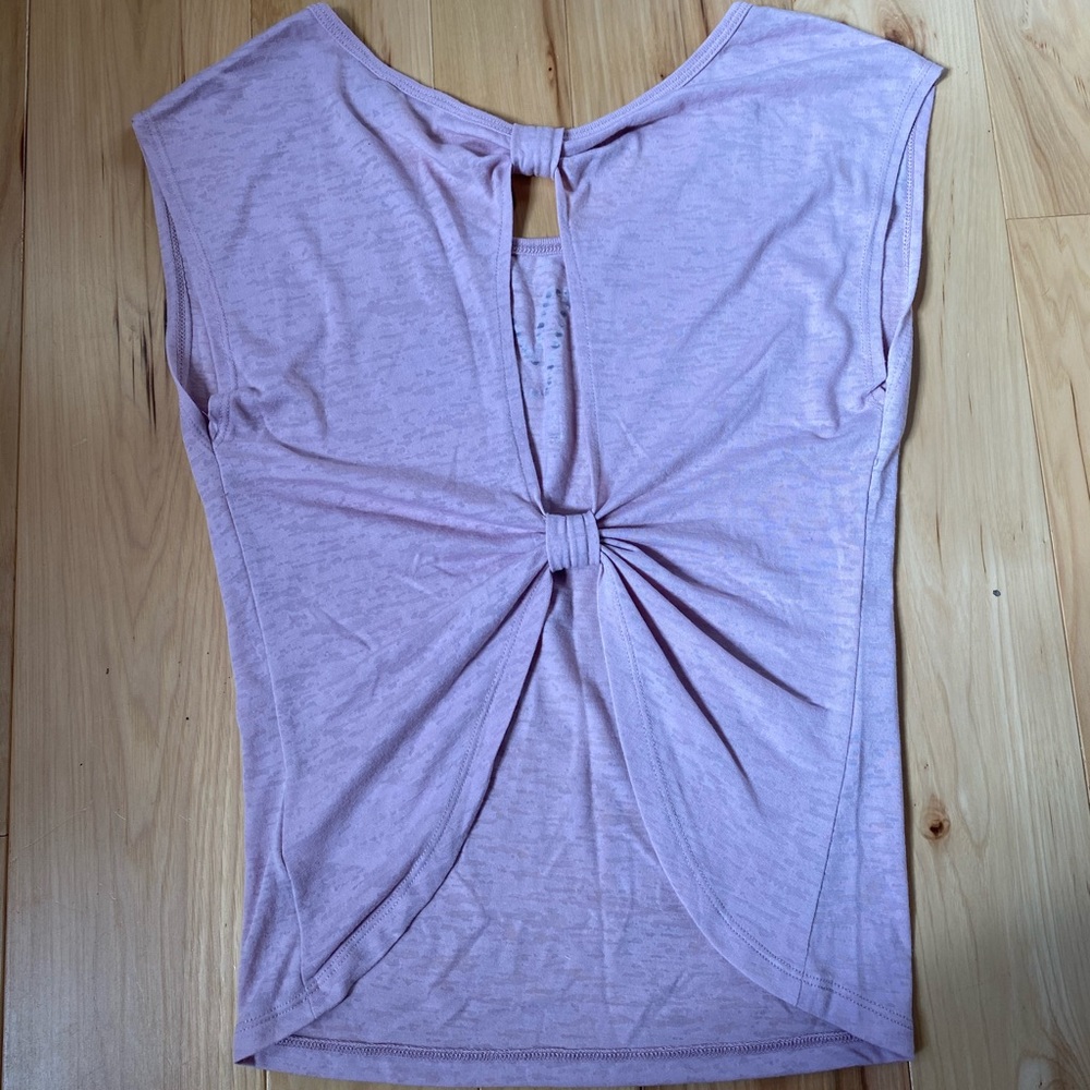 GUESS OPEN-BACK TOP - Picture 2 of 5